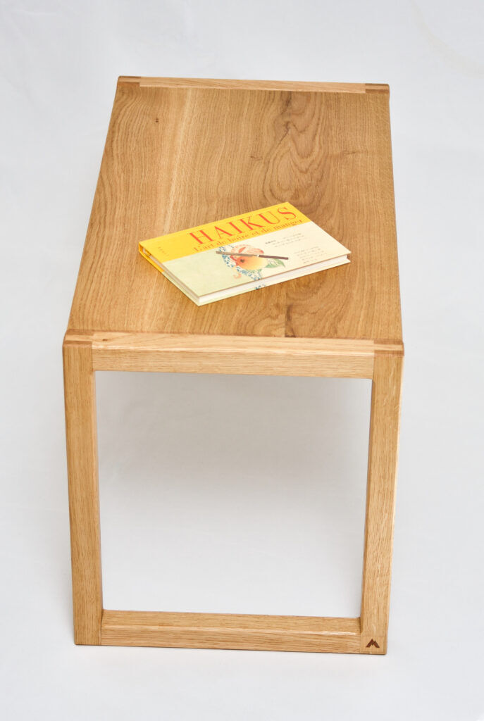 Petite table en chêne massif — photo 2