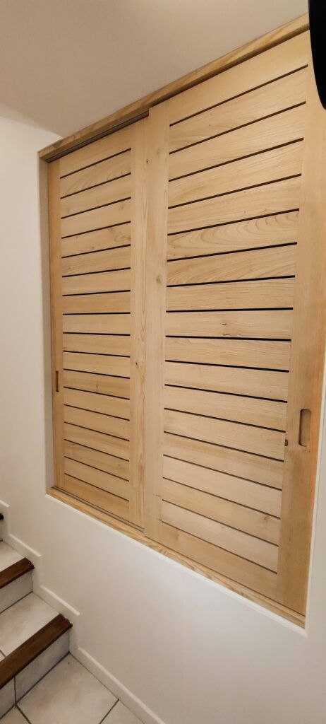 Portes coulissantes ajourées en châtaigner — photo 2