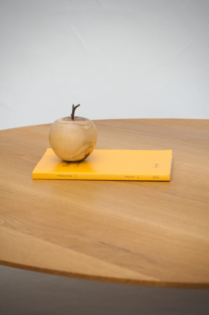 Table basse en chêne massif — photo 4